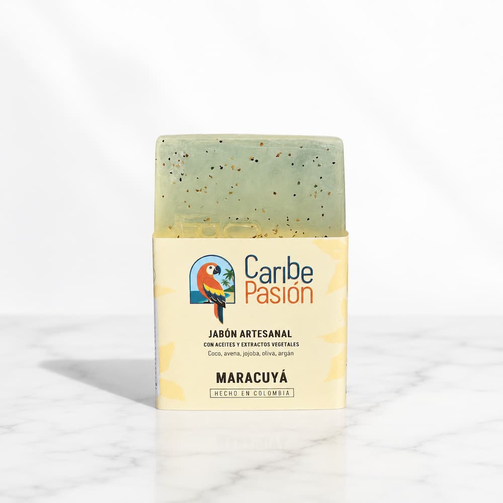 Jabón artesanal de Maracuyá con semillas exfoliantes