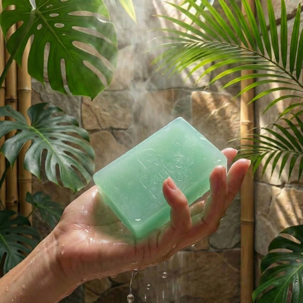 Jabón artesanal de sal marina y algas con inspiración marina